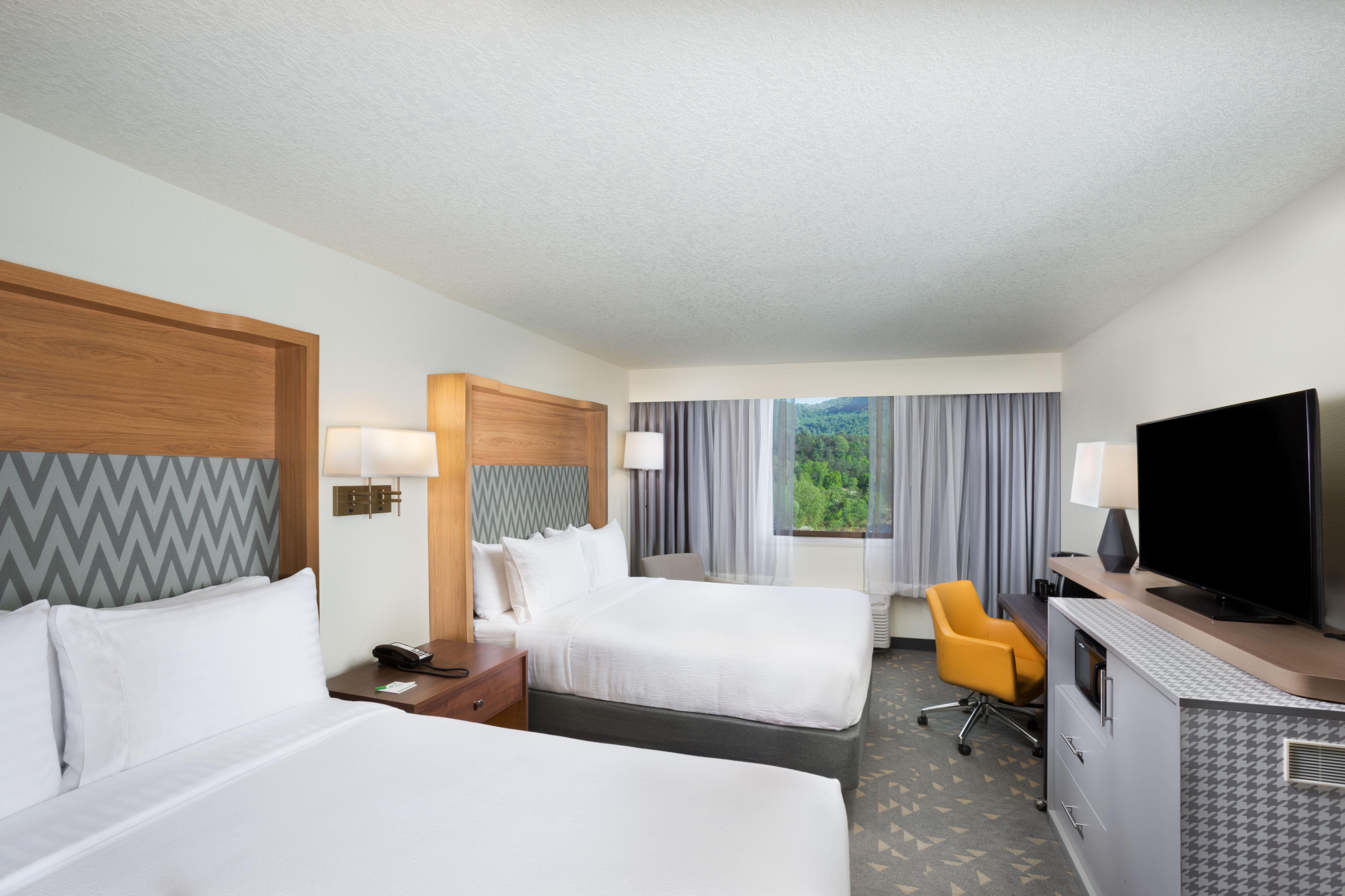 Holiday Inn Asheville East-Blue Ridge Pkwy By Ihg Ngoại thất bức ảnh