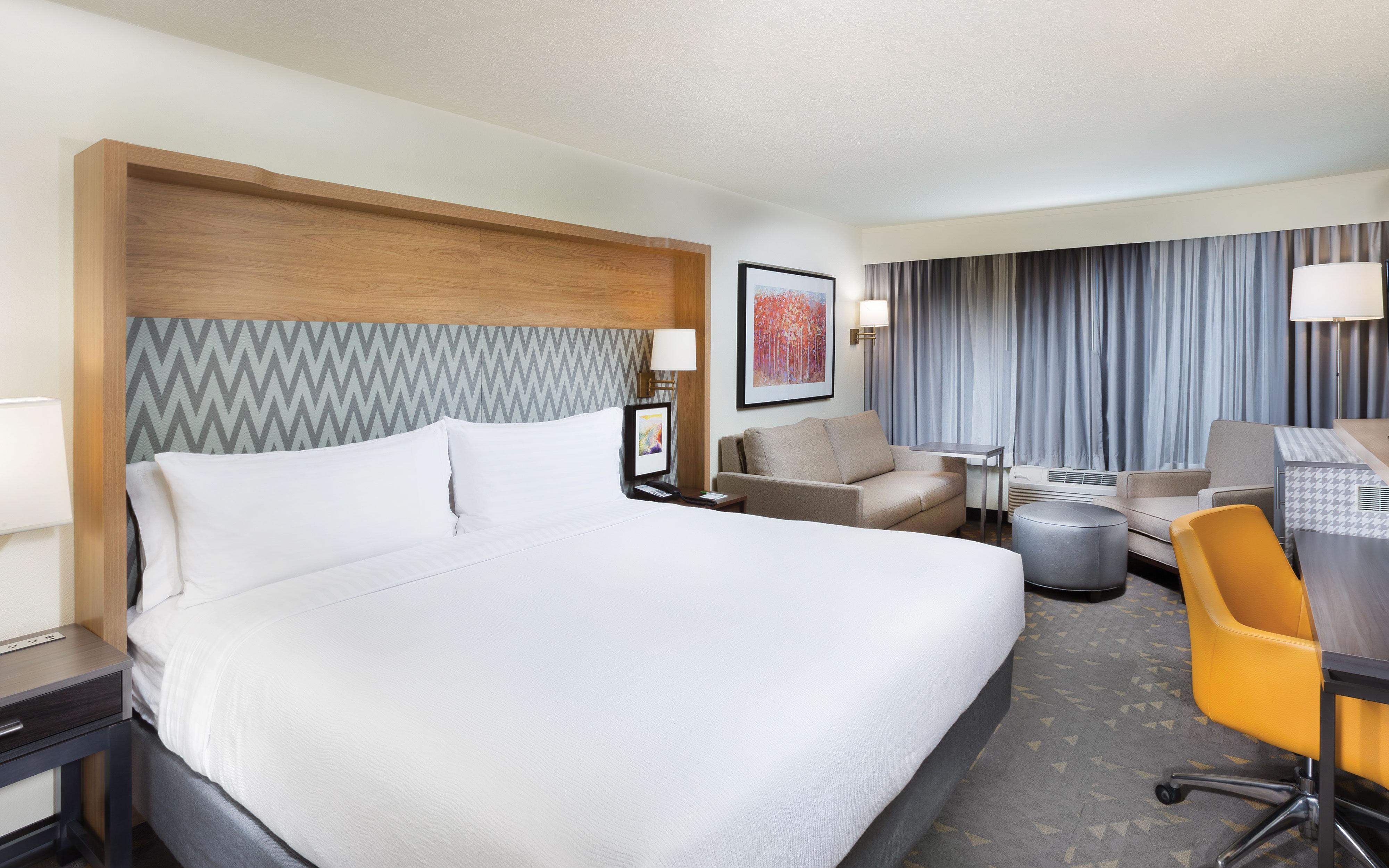Holiday Inn Asheville East-Blue Ridge Pkwy By Ihg Ngoại thất bức ảnh