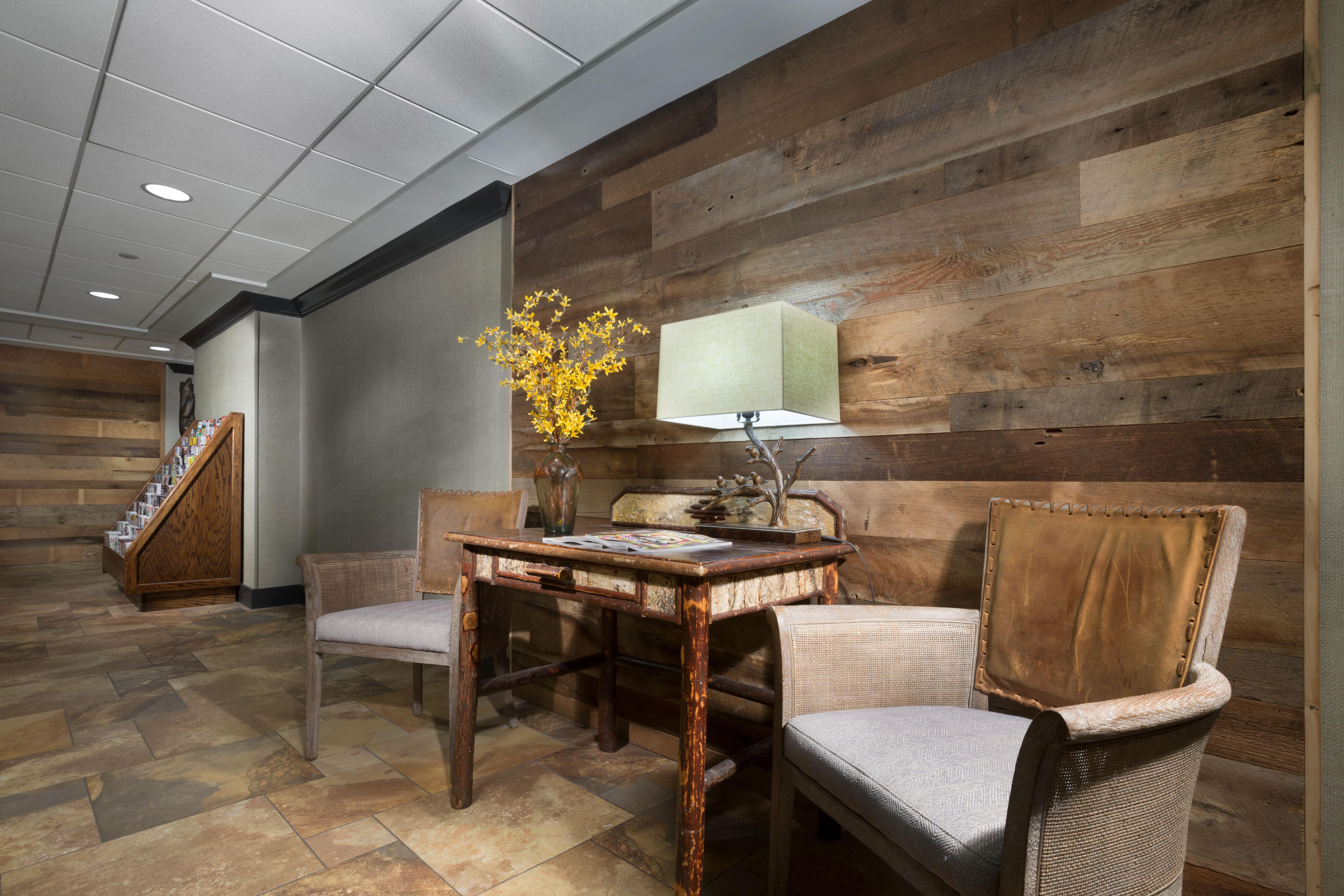Holiday Inn Asheville East-Blue Ridge Pkwy By Ihg Ngoại thất bức ảnh