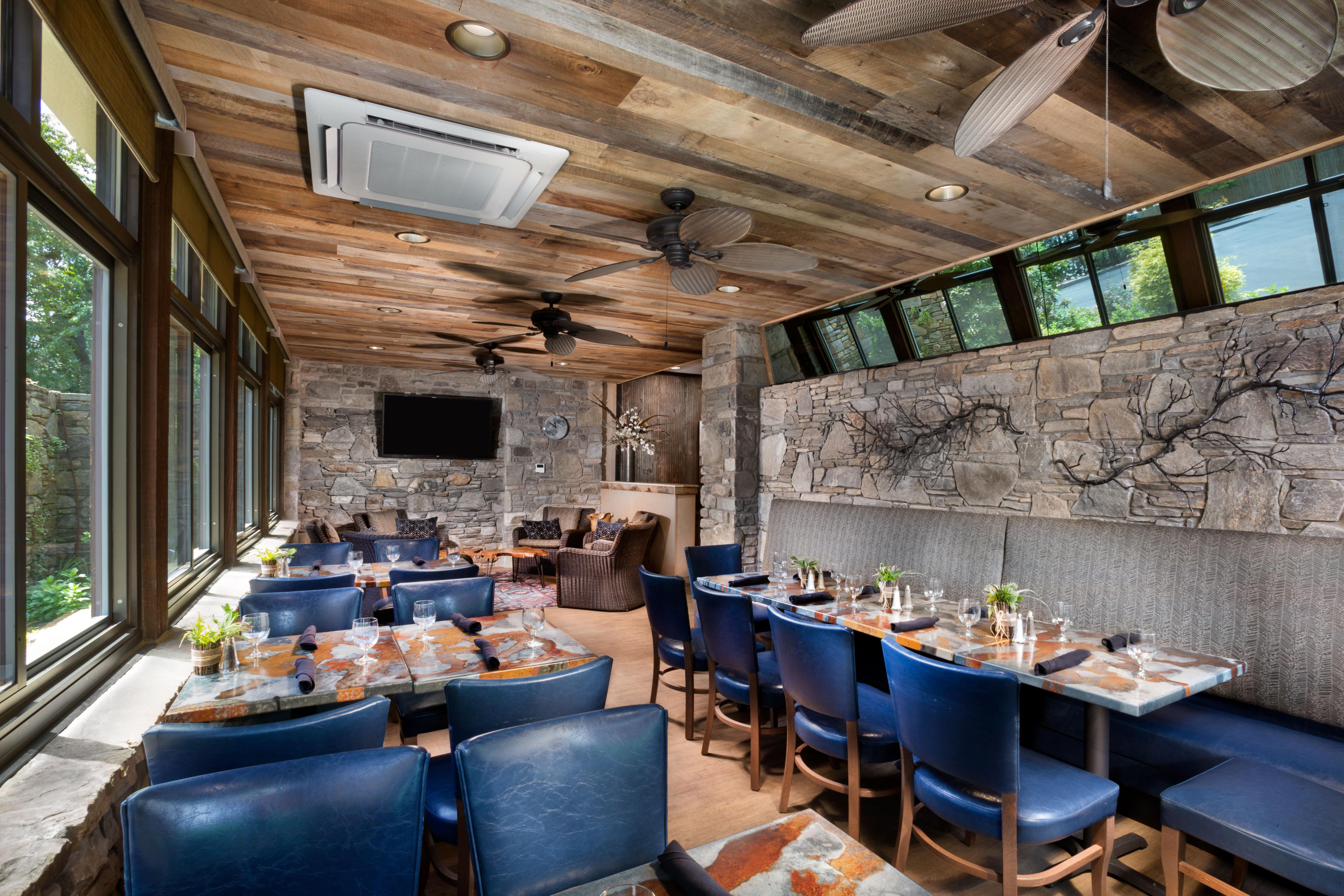 Holiday Inn Asheville East-Blue Ridge Pkwy By Ihg Ngoại thất bức ảnh