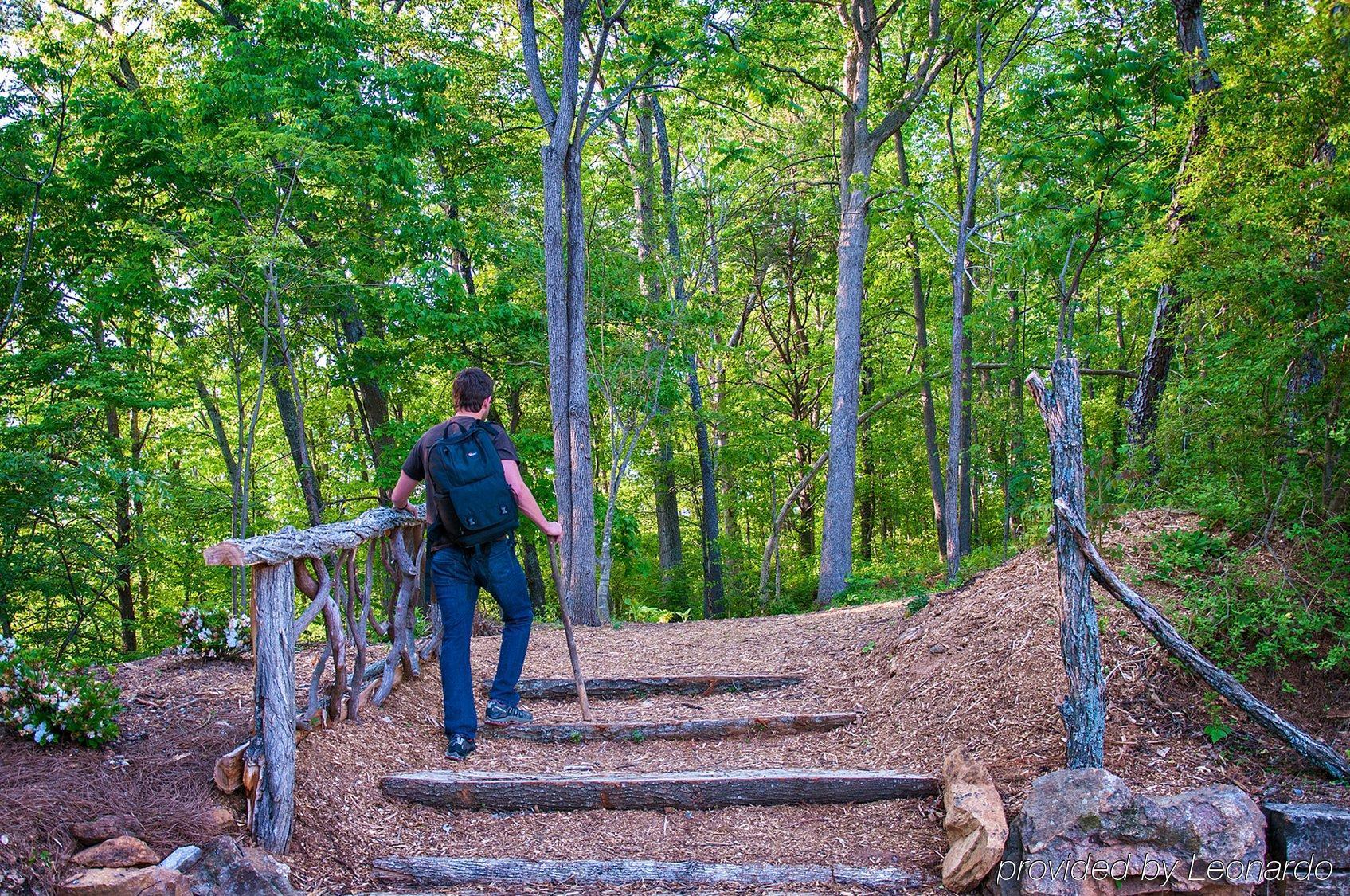 Holiday Inn Asheville East-Blue Ridge Pkwy By Ihg Ngoại thất bức ảnh