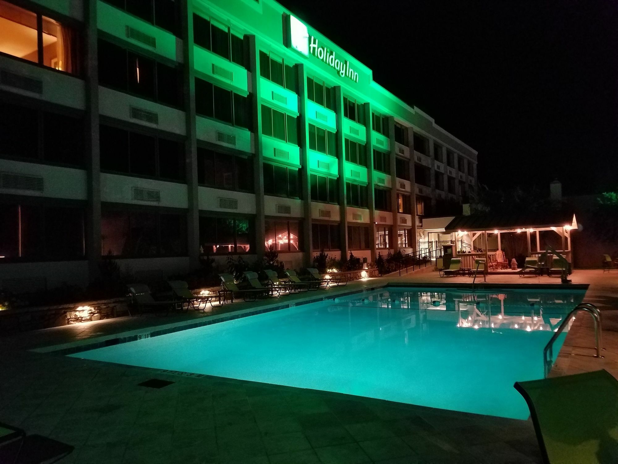 Holiday Inn Asheville East-Blue Ridge Pkwy By Ihg Ngoại thất bức ảnh